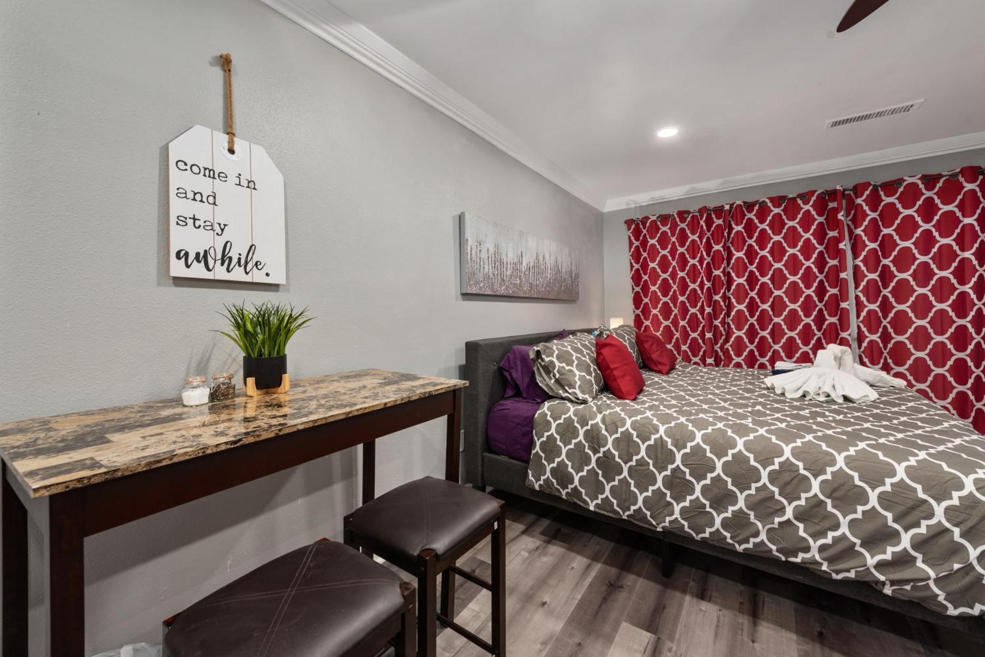 Urban Retreat 1Br With Free Park Appartement Houston Buitenkant foto